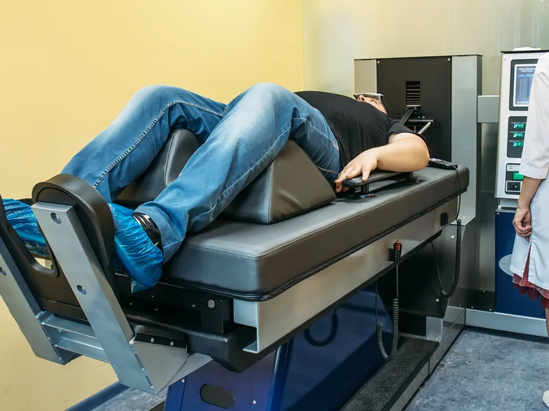 How Spinal Decompression works at Hans Chiropractic & Injury Center