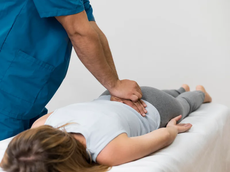 How Hans Chiropractic & Injury Center treats hip pain in Norcross