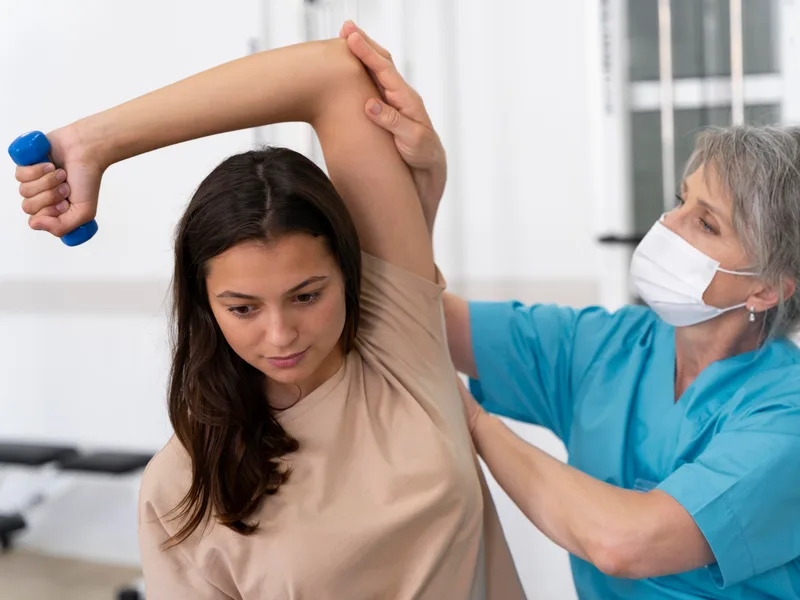Hans Chiropractic & Injury Center treating rotator cuff injury in Norcross