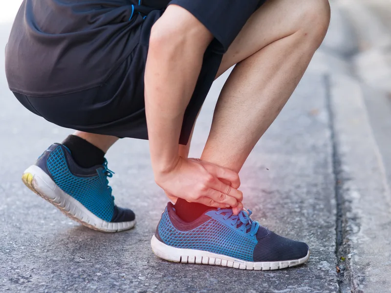 Hans Chiropractic & Injury Center treating sprains & strains in Norcross