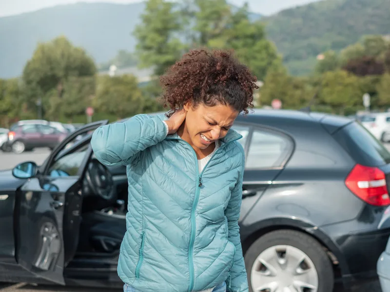 Hans Chiropractic & Injury Center treating whiplash in Norcross